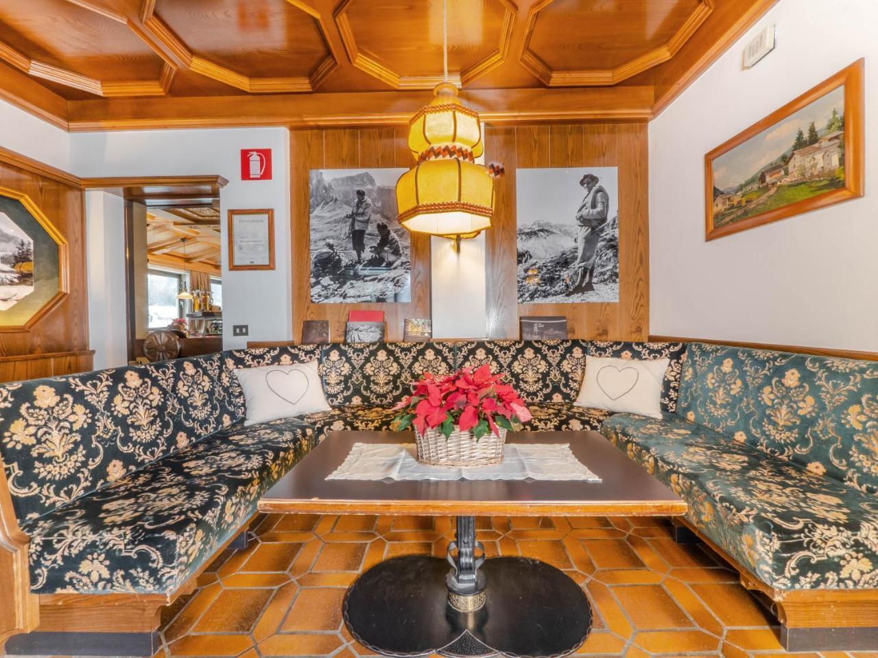 Hotel Pontives Ορτιζέι Εξωτερικό φωτογραφία